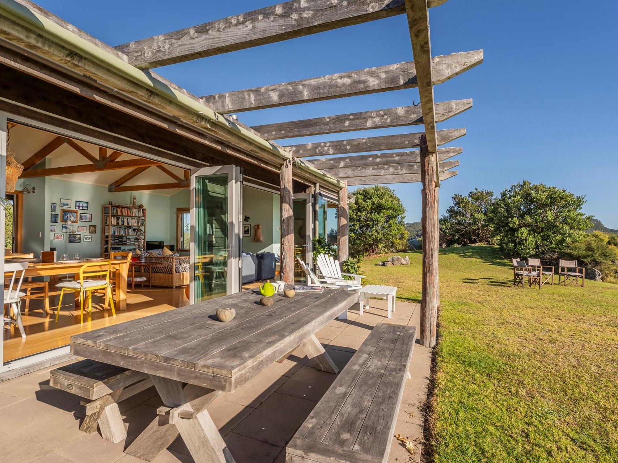The Grandstand - Hahei Holiday Home Экстерьер фото